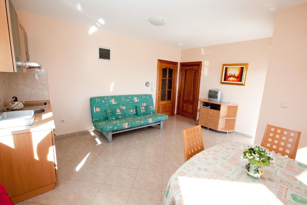 Kožino Apartments Petani חדר תמונה